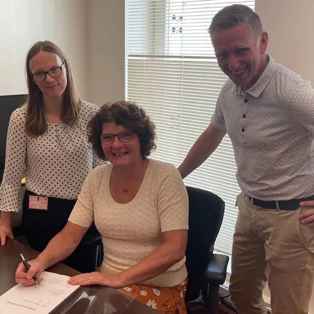 ondertekening-ovk-justicelink-door-annemiek-de-vries.jpeg